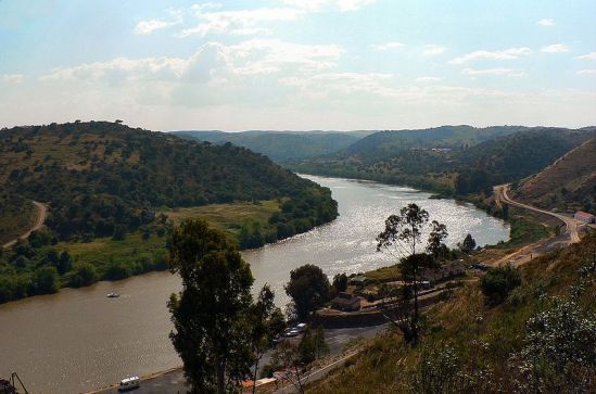 Sancho amigo gobernador 800px-Rio_Guadiana_-_Pomarão_1