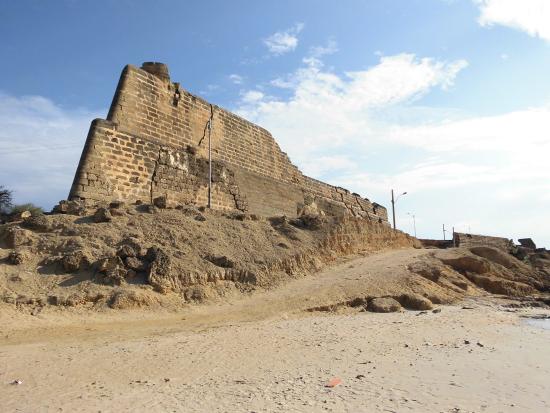 restos del castillo-de-araya