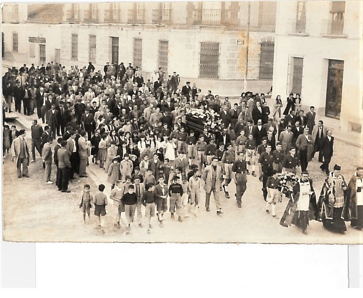 ENTIERRO DON LORENZO 00000001.jpg