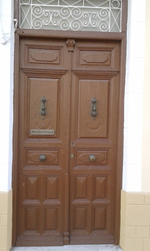 FOTOPUERTA20180408_104359