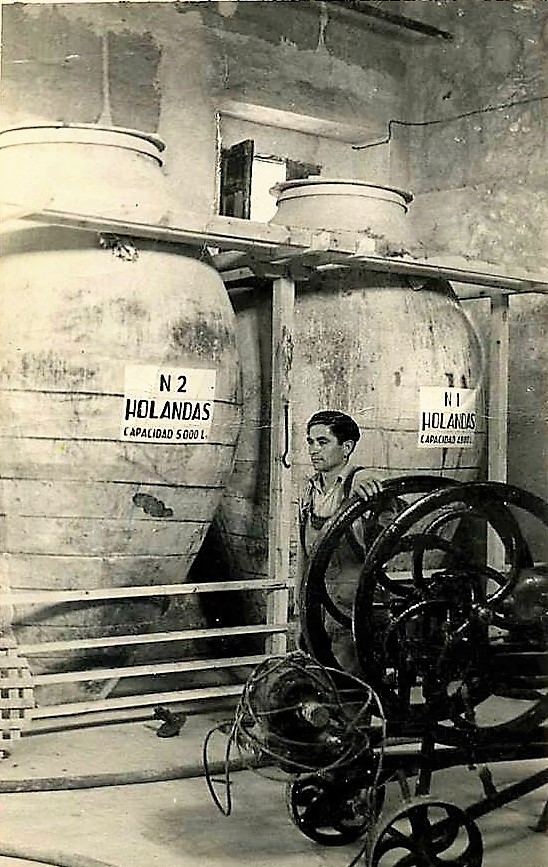 Joaquin 10609733_664292927000933_7329268900007106272_n.jpg