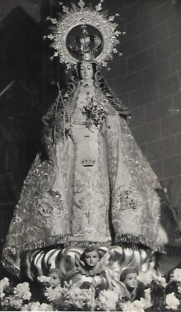 Virgen de la Paz manto de tissú Scan